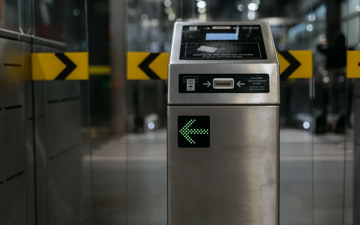 Ile kosztuje bilet na metro M1?