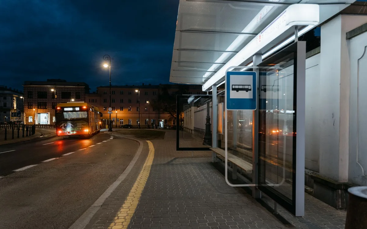 Jak działają przesiadki nocne?