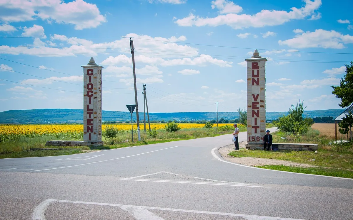 Jak zaplanować trasę zwiedzania Mokotowa bez krążenia autem?
